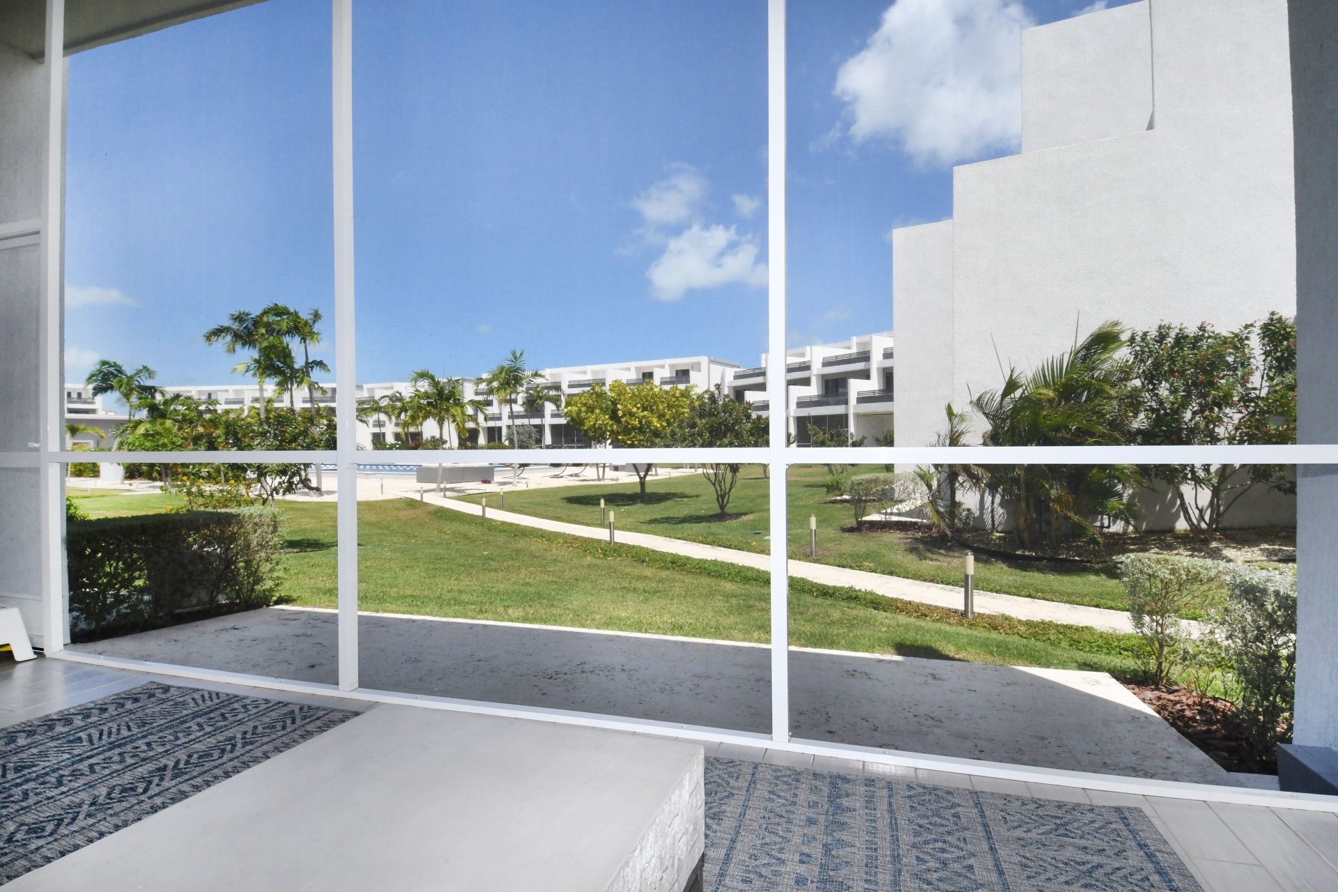 Vela 4 Bed 4.5 Bath Fully Furnished