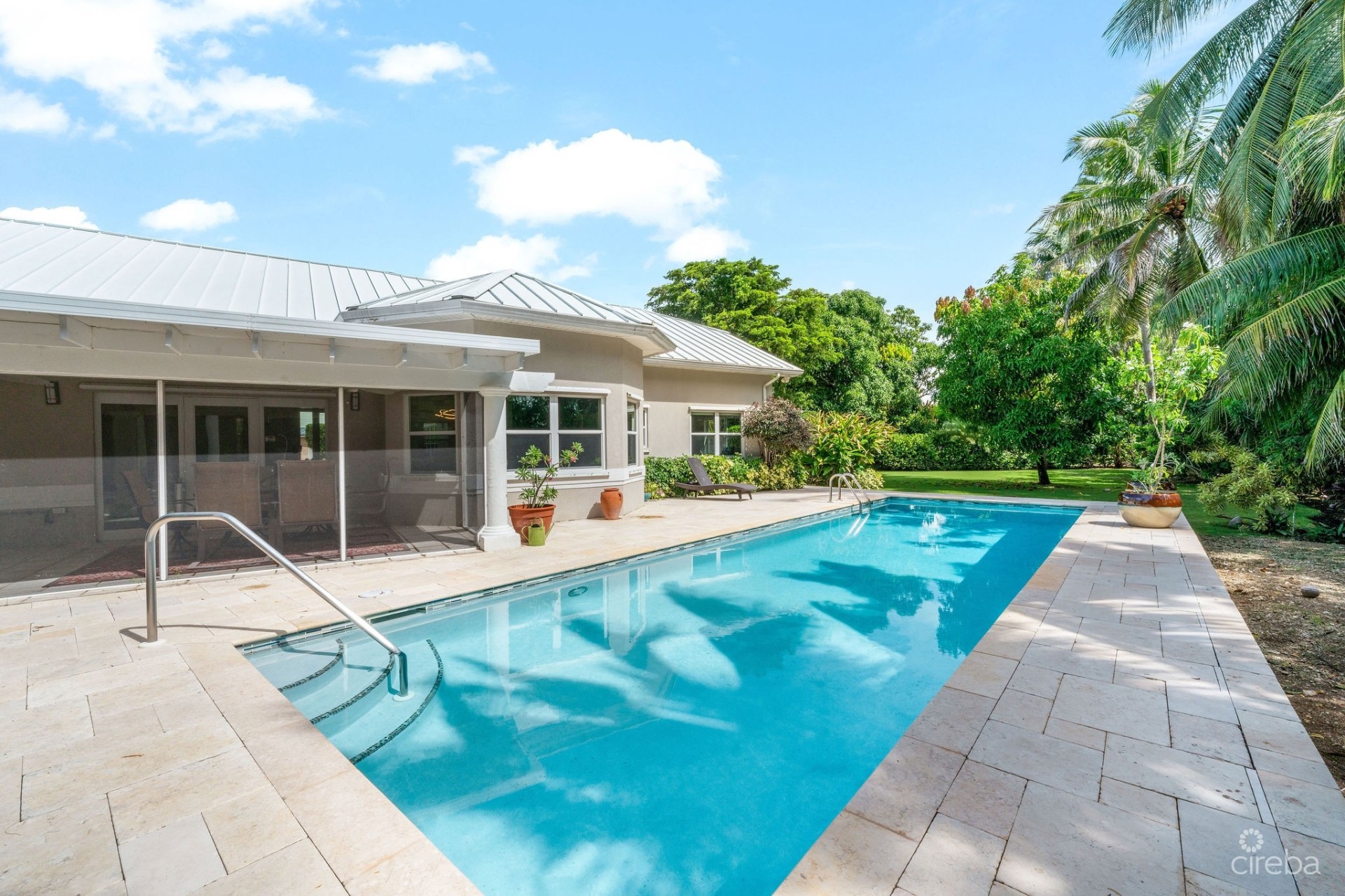 SOUTH SOUND FAMILY HOME (0.45 ACRE LOT) SOUTH SOUND FAMILY HOME (0.45 ACRE LOT)