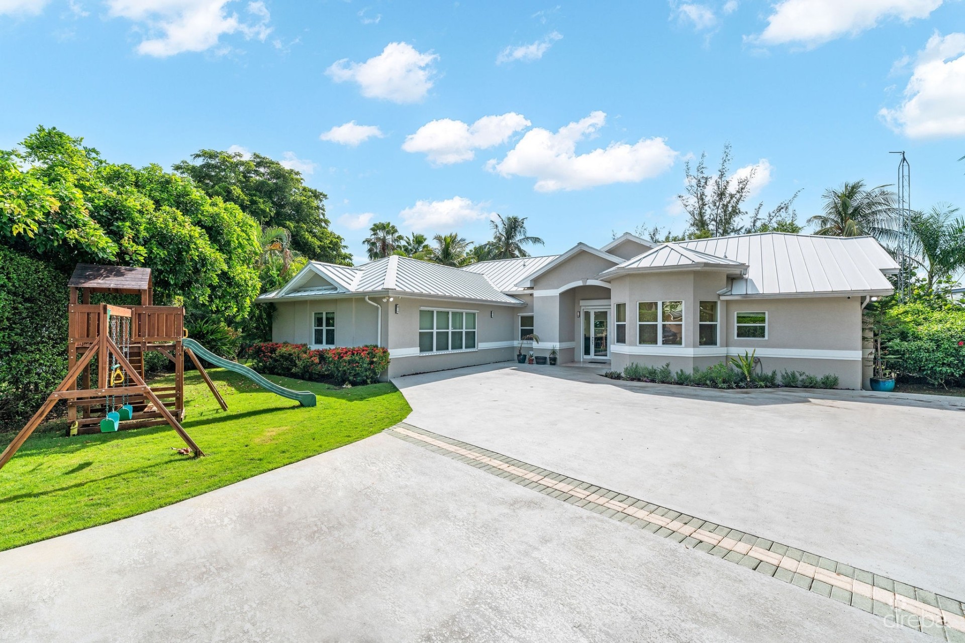 SOUTH SOUND FAMILY HOME (0.45 ACRE LOT) SOUTH SOUND FAMILY HOME (0.45 ACRE LOT)