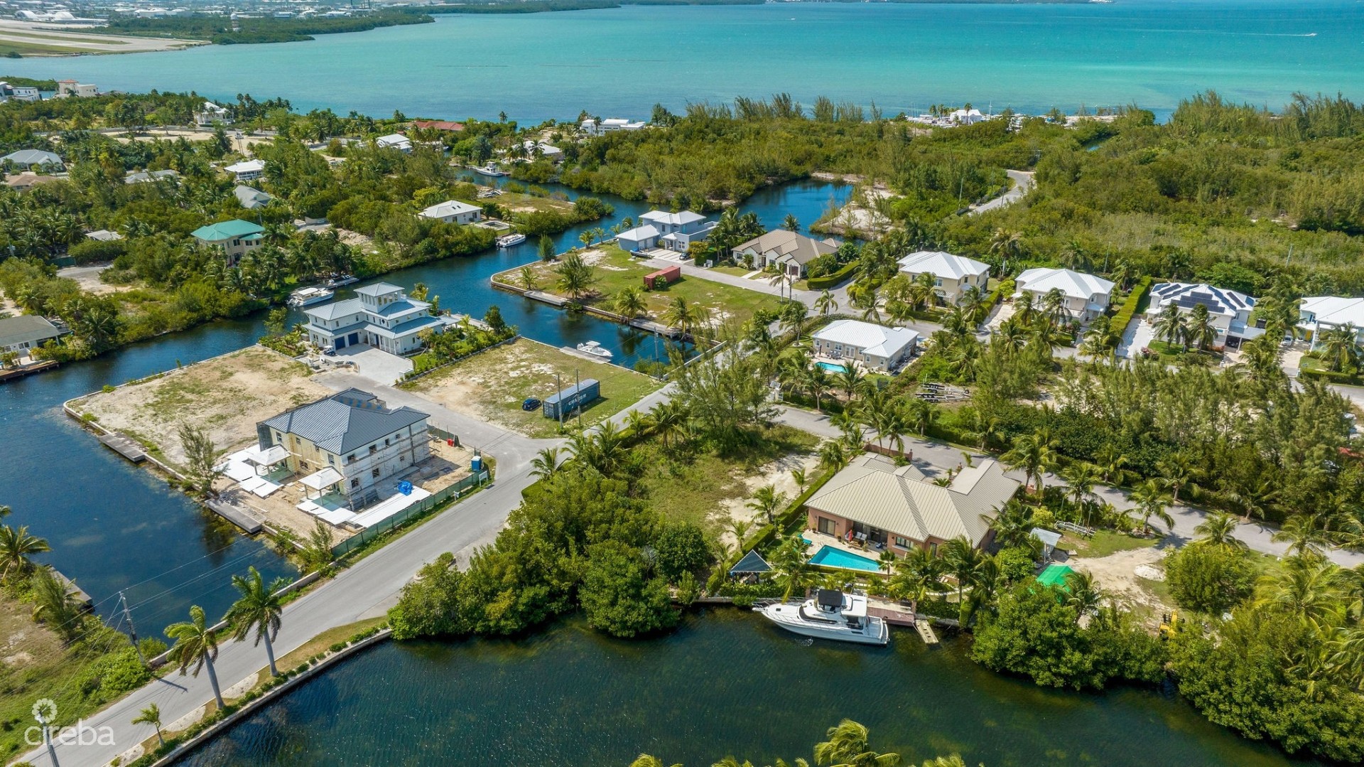 SUPER CANAL FRONT LOT ON PEACEFUL CLOSE SUPER CANAL FRONT LOT ON PEACEFUL CLOSE