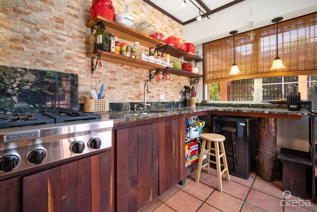 WEST BAY HOME - 2 APARTMENTS  PRICED TO SELL! WEST BAY HOME - 2 APARTMENTS  PRICED TO SELL!