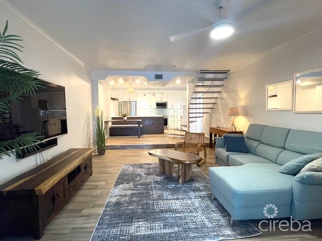 CANAL FRONT TOWNHOUSE, SMB CORRIDOR- SAFE HARBOUR CANAL FRONT TOWNHOUSE, SMB CORRIDOR- SAFE HARBOUR