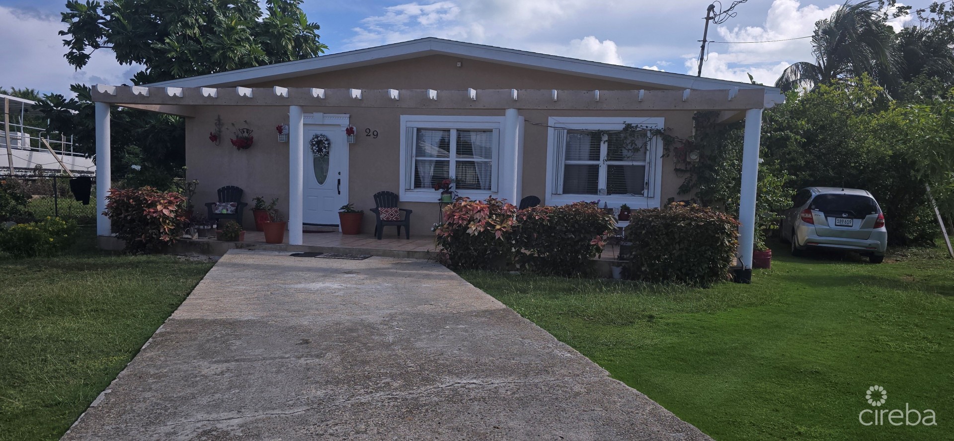 WEST BAY PEACE LN FAMILY HOME WEST BAY PEACE LN FAMILY HOME