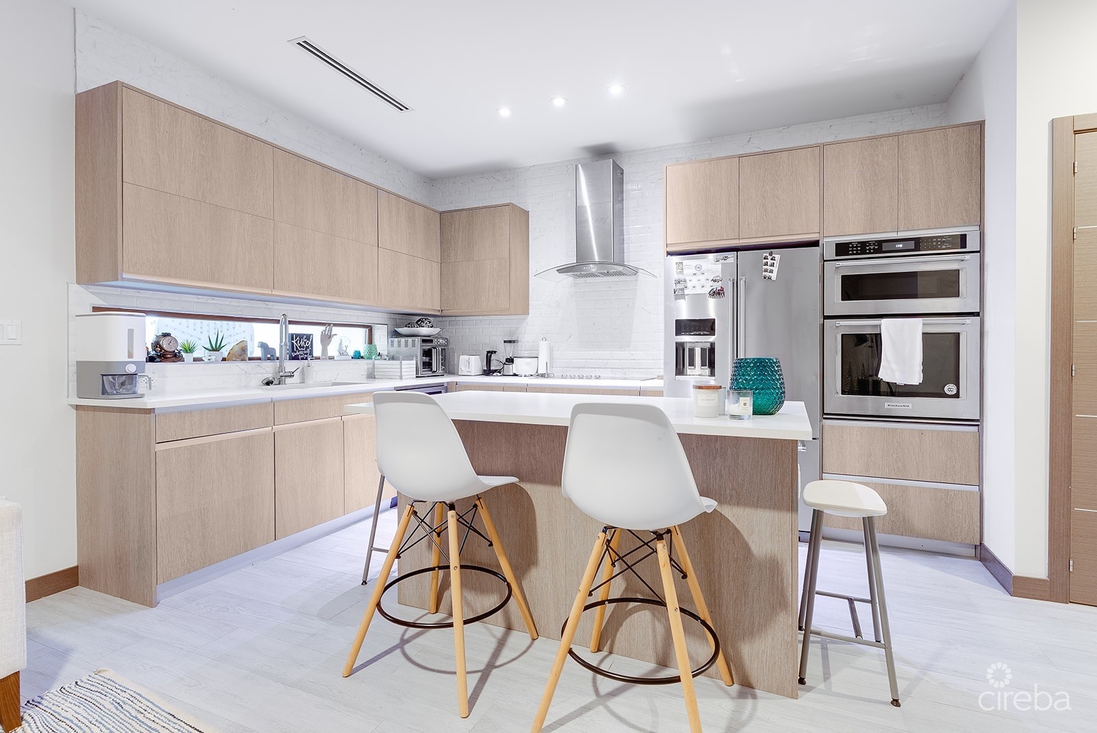 ARVIA ONE BED PLUS DEN