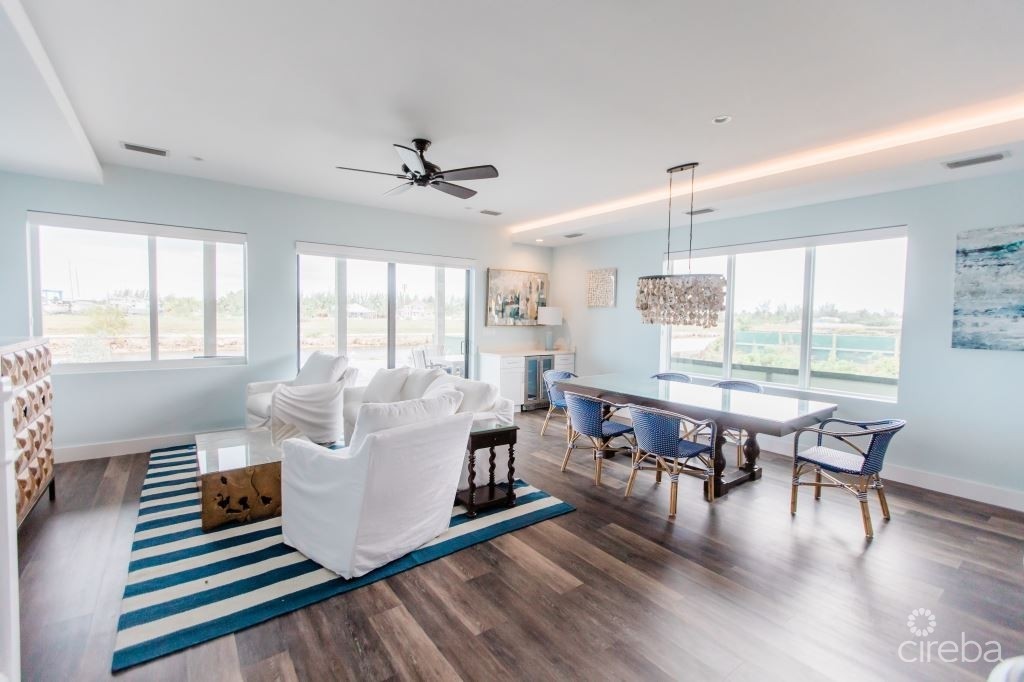 SEAHAVEN ORCHID VILLA WITH CARRIAGE HOUSE SEAHAVEN ORCHID VILLA WITH CARRIAGE HOUSE