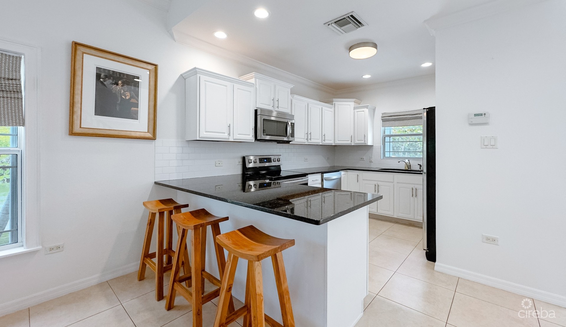 COASTAL ESCAPE WATERFRONT TOWNHOUSE COASTAL ESCAPE WATERFRONT TOWNHOUSE