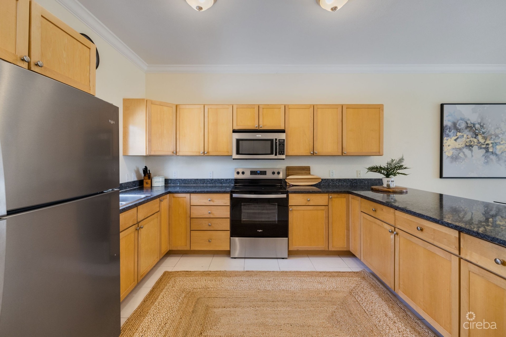 PARADISE POINT | 3-BED, 2.5-BATH OCEANFRONT TOWNHOUSE | WEST BAY PARADISE POINT | 3-BED, 2.5-BATH OCEANFRONT TOWNHOUSE | WEST BAY