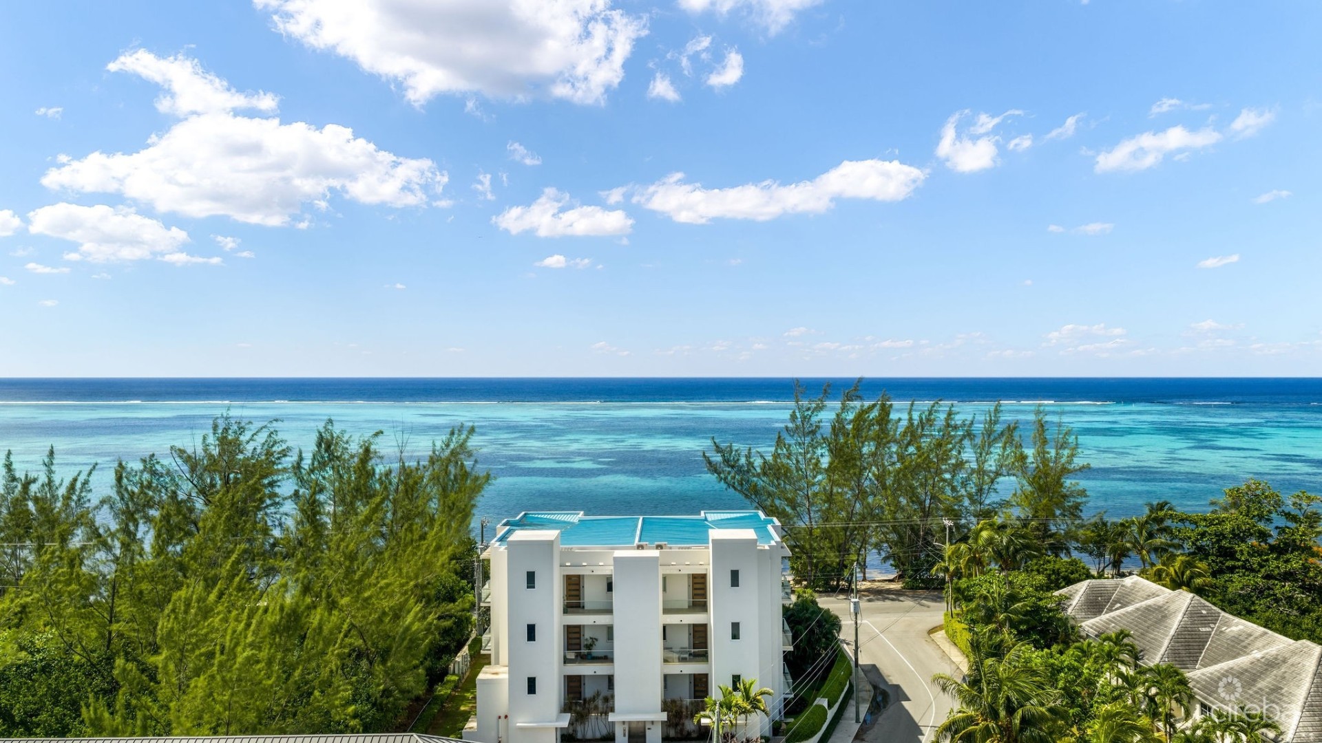 SOUTH BAY RESIDENCES  - 4 BED | 4 BATH OCEANVIEW SOUTH BAY RESIDENCES  - 4 BED | 4 BATH OCEANVIEW