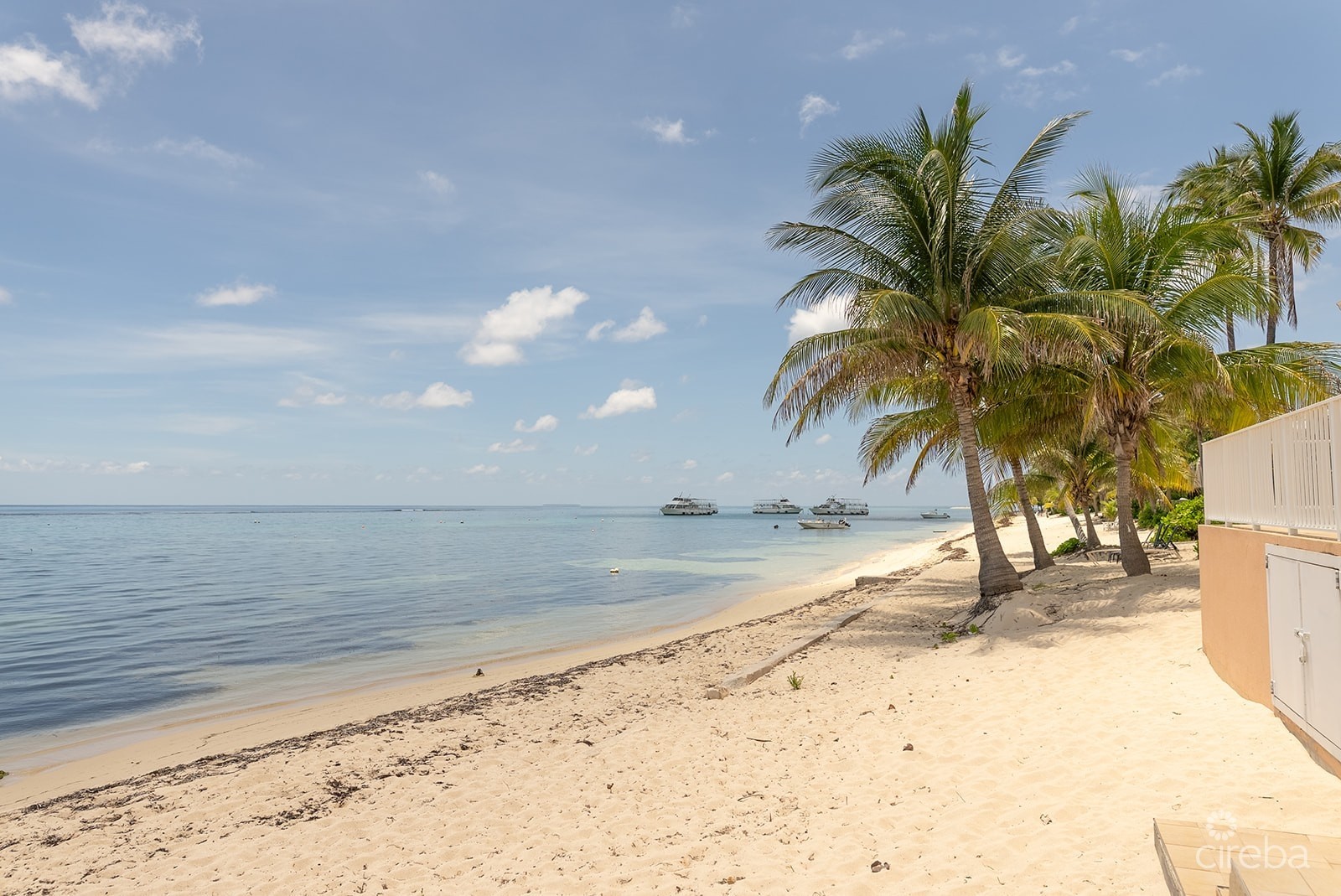 WINTERHAVEN BEACHFRONT 3 BED WINTERHAVEN BEACHFRONT 3 BED