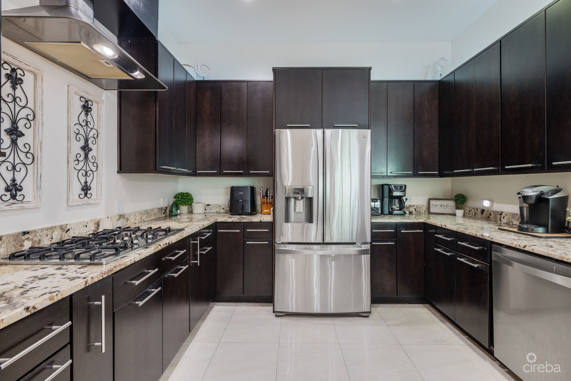 BEACH BAY 3 BEDROOM PLUS DEN BEACH BAY 3 BEDROOM PLUS DEN