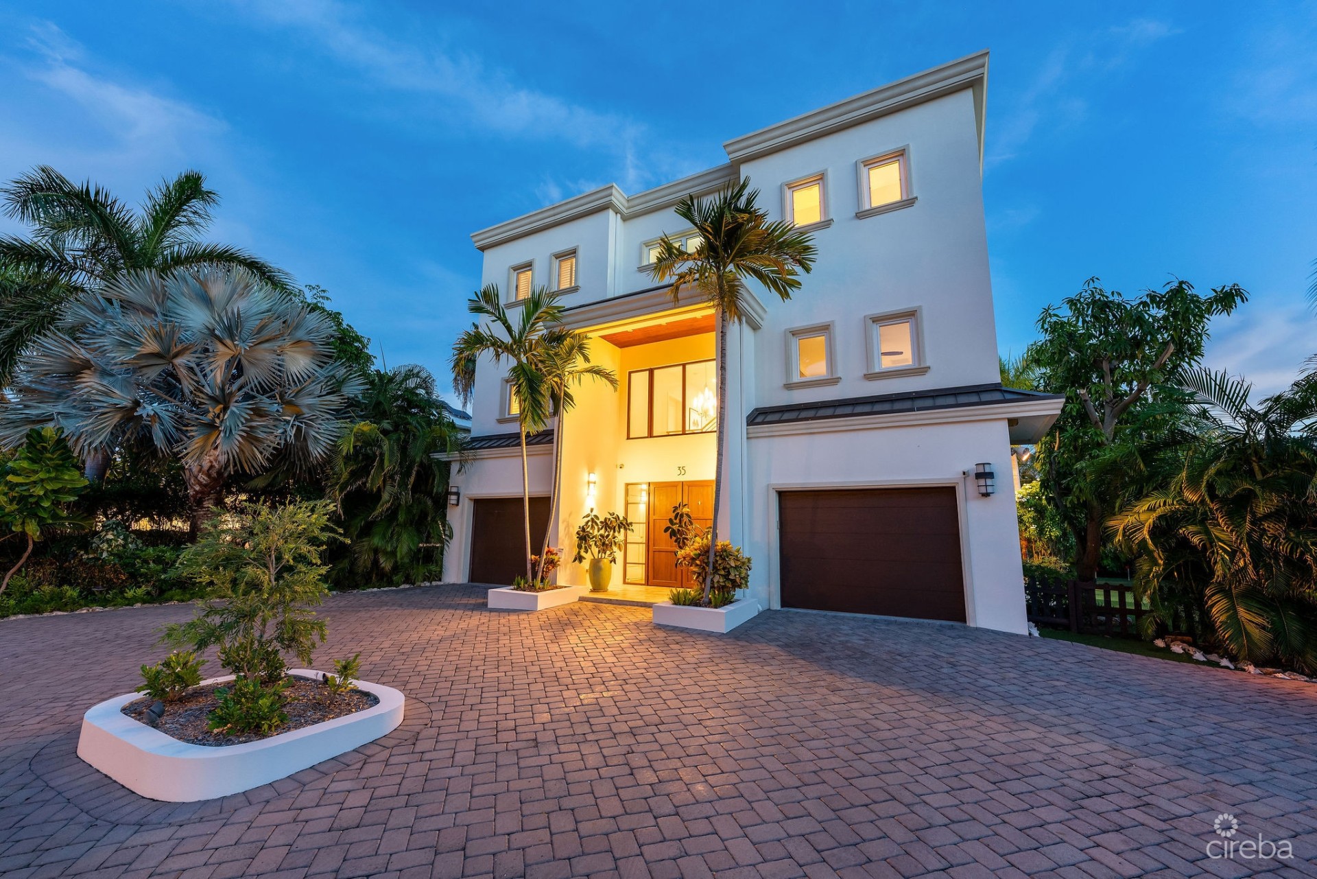 HOYA QUAY 35, CRYSTAL HARBOUR HOYA QUAY 35, CRYSTAL HARBOUR