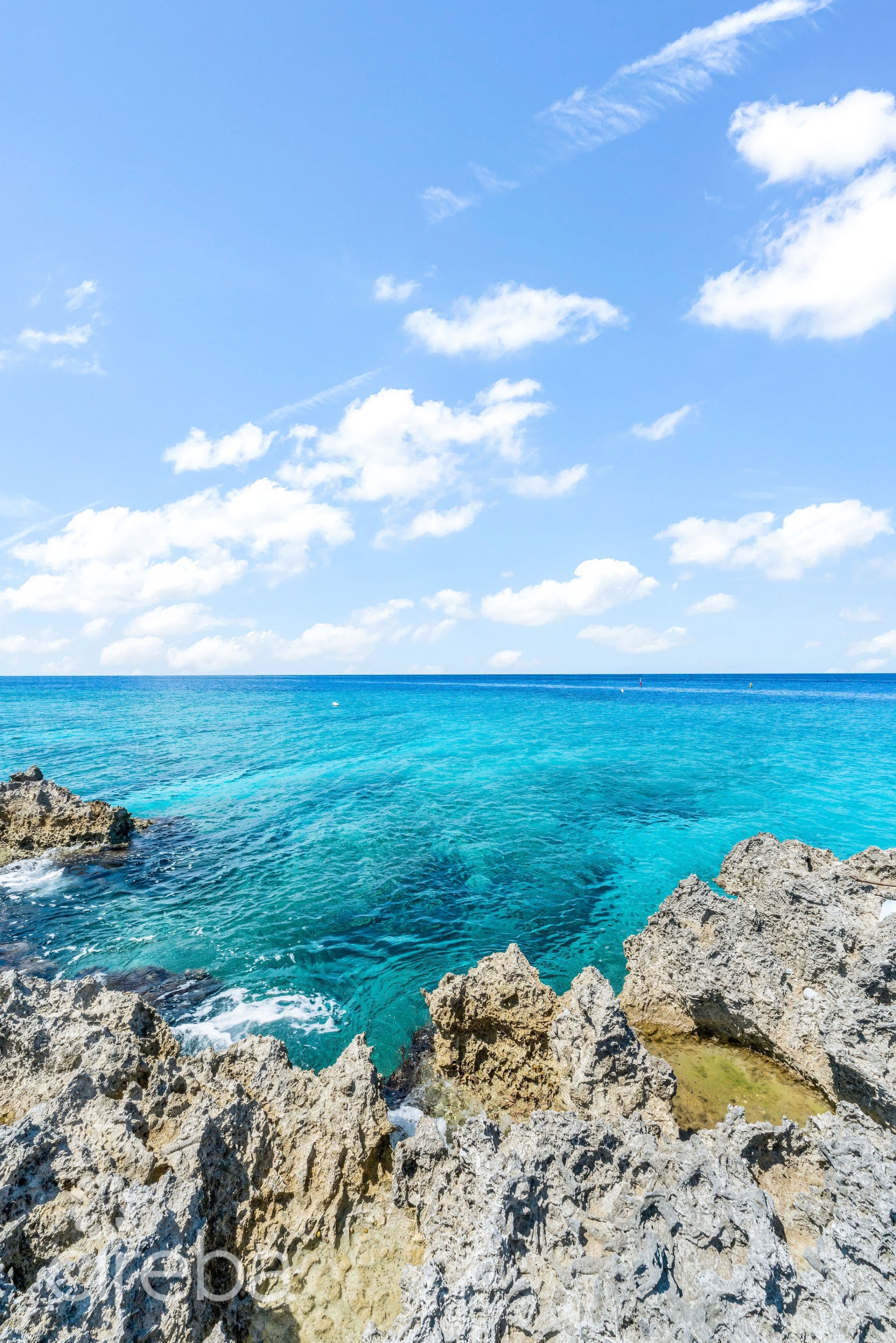 PRIME OCEANFRONT LAND - WEST BAY 0.83 ACRES PRIME OCEANFRONT LAND - WEST BAY 0.83 ACRES