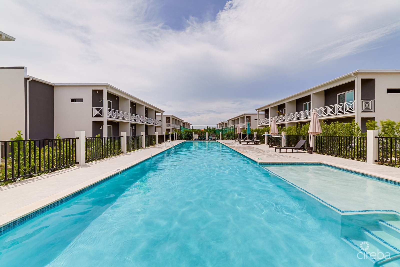 2 BEDROOM CONDO IN YARL 2 BEDROOM CONDO IN YARL