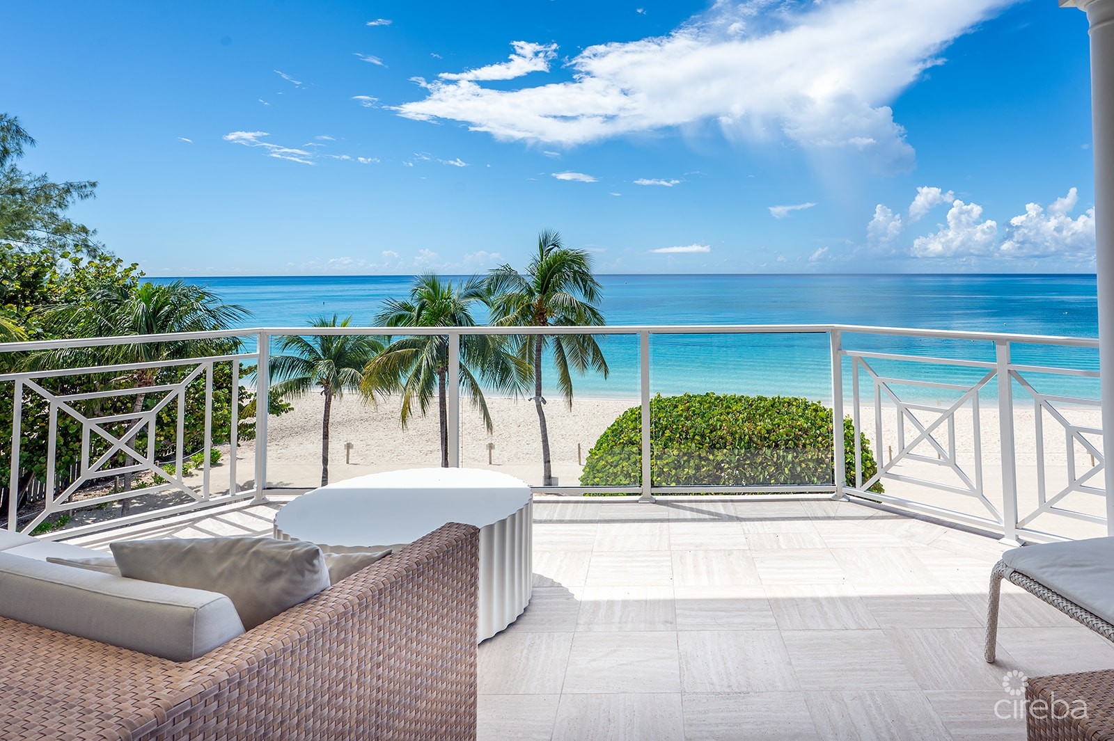 THE PINNACLE VILLA 30 & GARAGE THE PINNACLE VILLA 30 & GARAGE