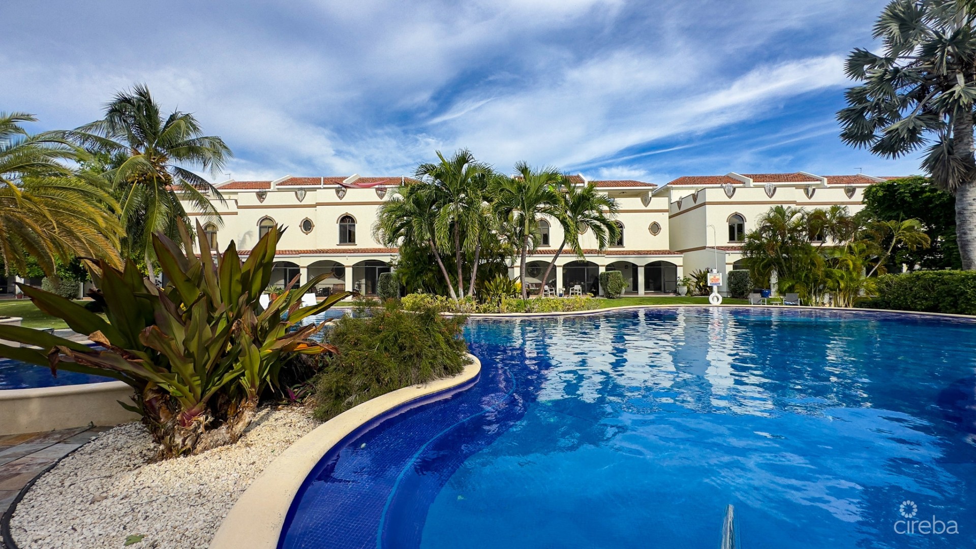 2 BEDROOM SAN SEBASTIAN TOWNHOUSE 2 BEDROOM SAN SEBASTIAN TOWNHOUSE