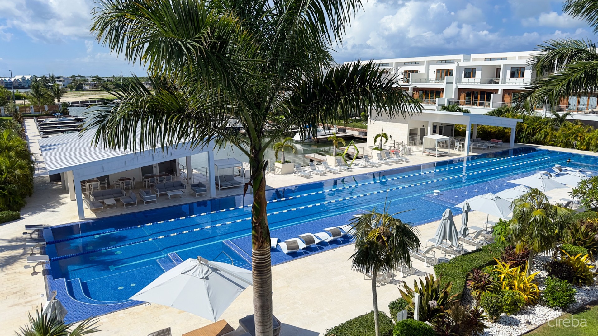 4 BED ARVIA CANAL FRONT 4 BED ARVIA CANAL FRONT