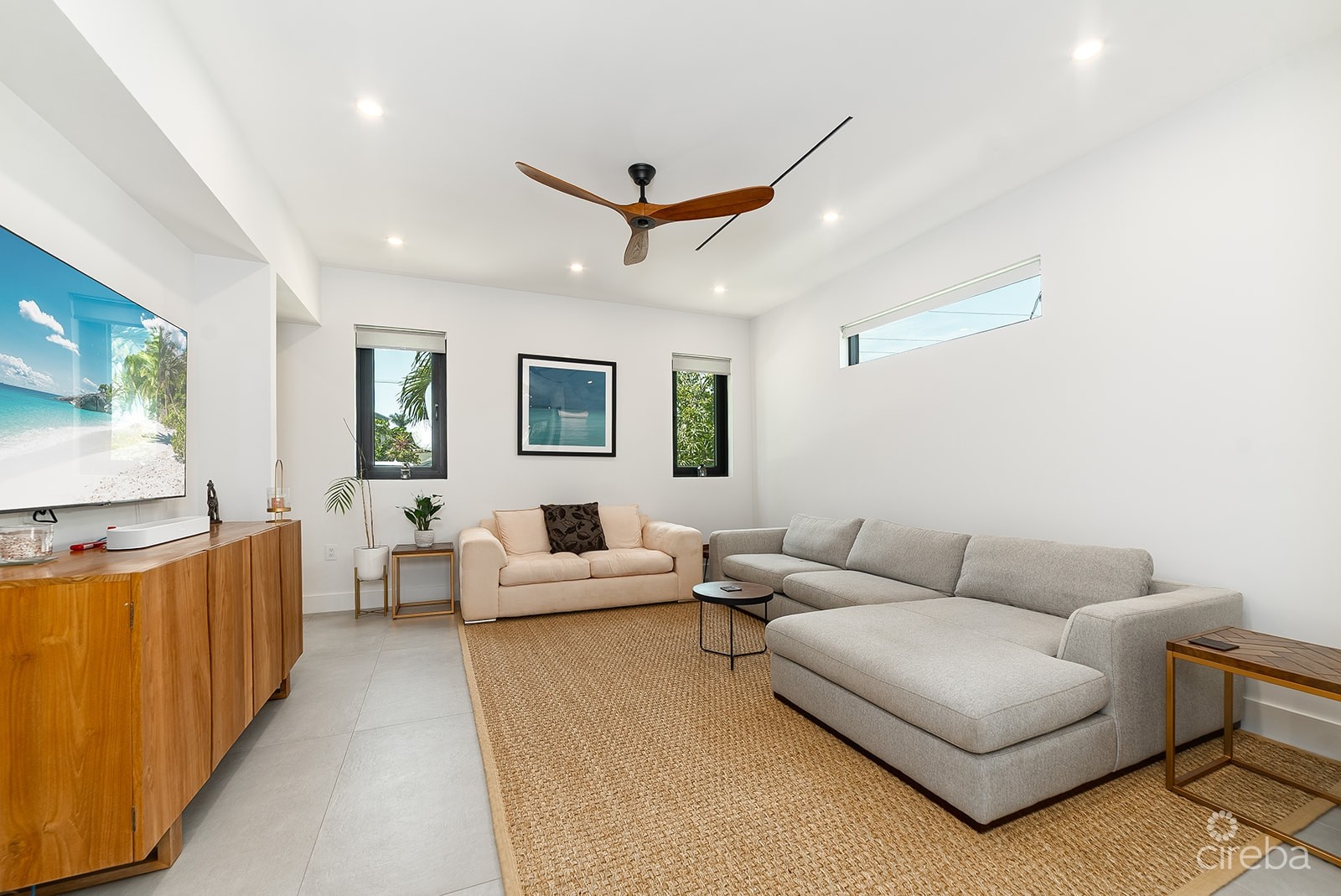 SOUTH SOUND NUSA VILLAS BEAUTIFUL HOME WITH POOL SOUTH SOUND NUSA VILLAS BEAUTIFUL HOME WITH POOL