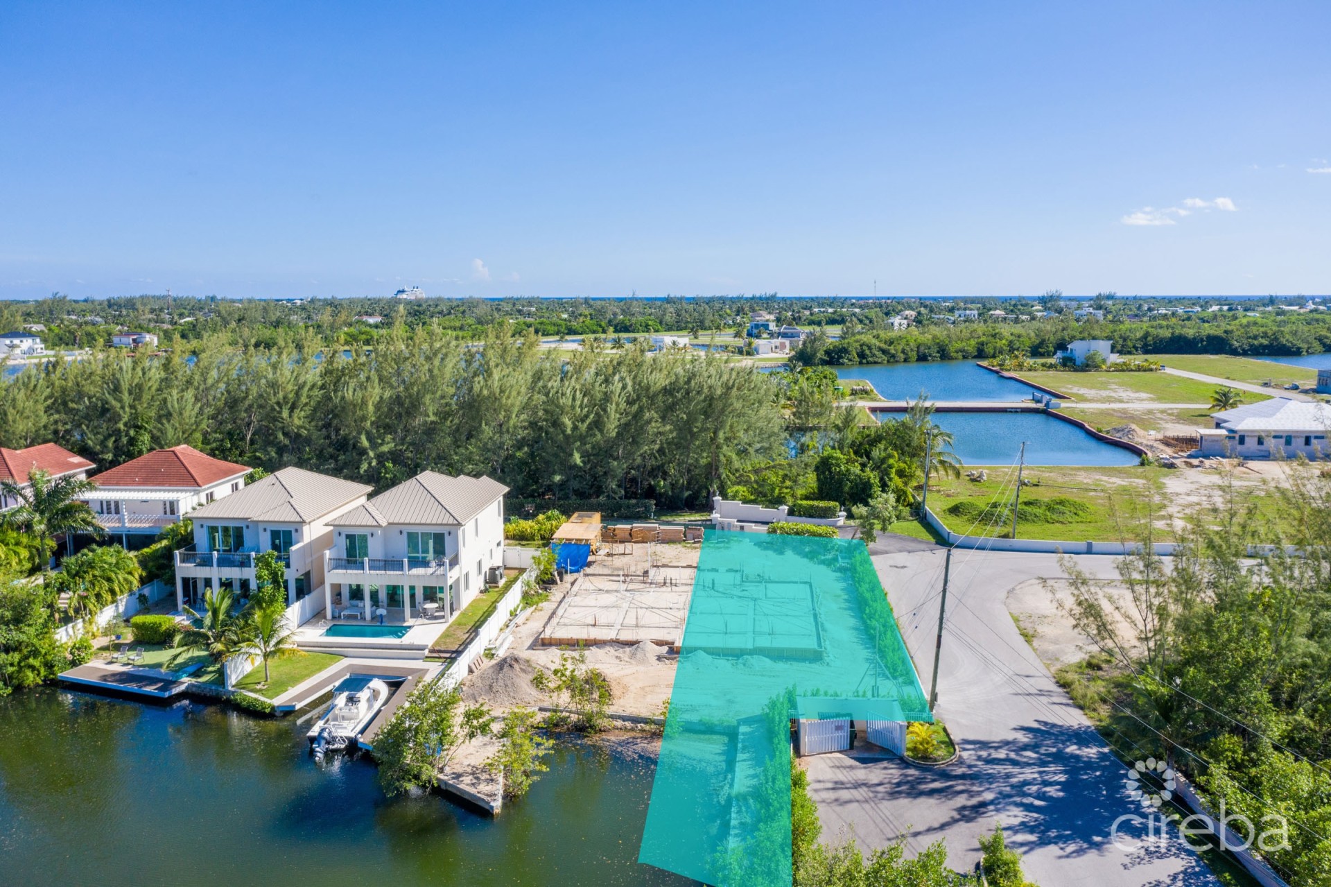 THE POINT AT PARADISE COVE 1, 4 BED + DEN