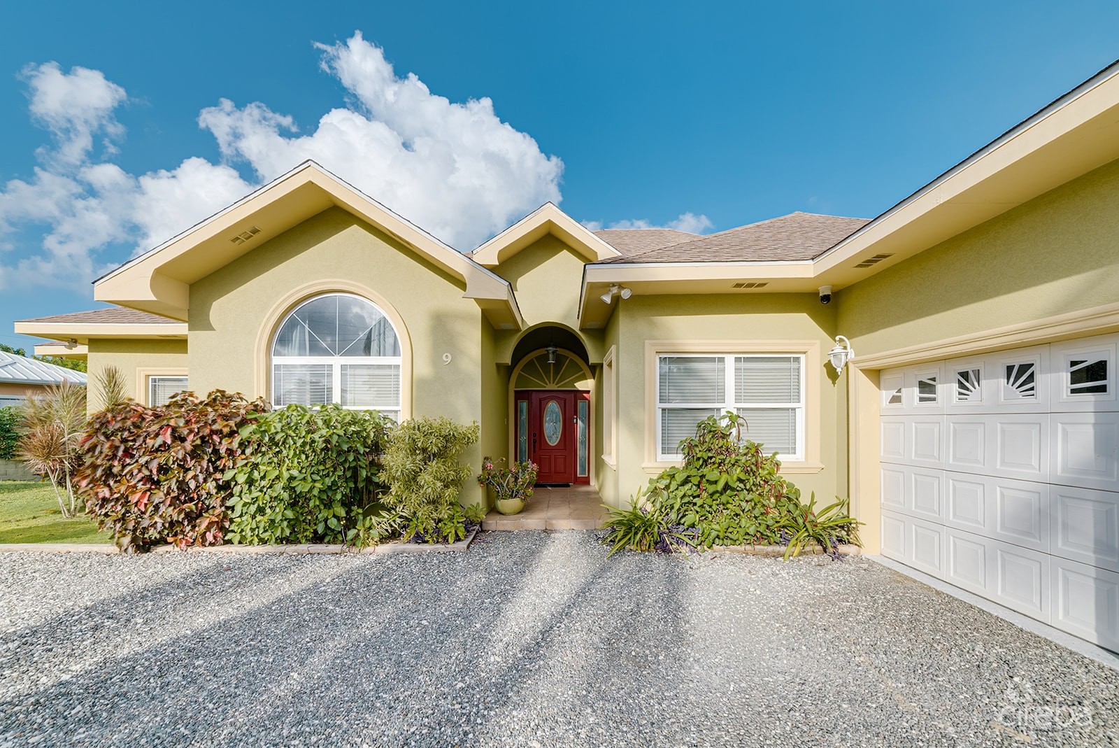 4-BEDROOM FAMILY GEM IN SAVANNAH MEADOWS  W/RENTAL UNIT