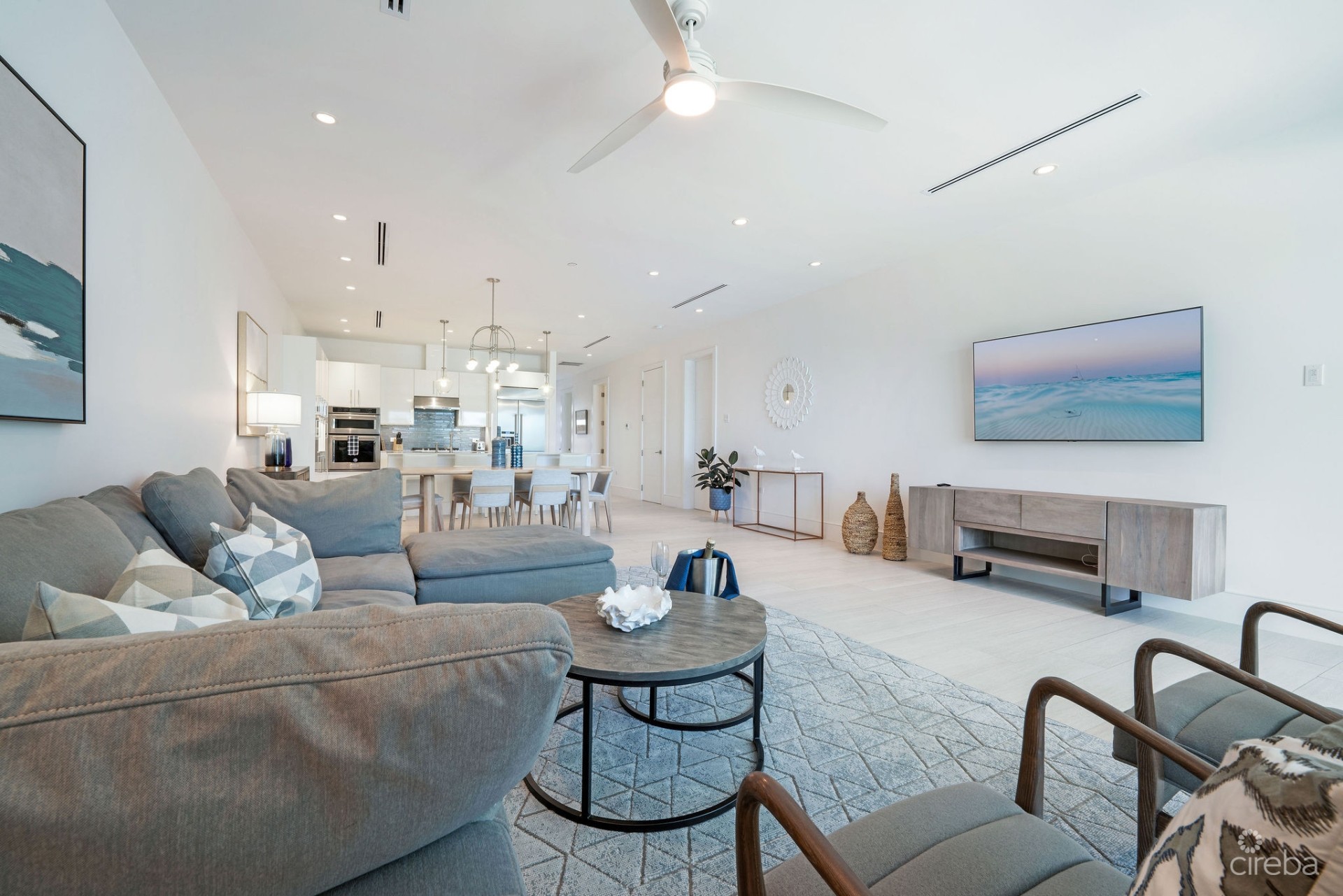 SOUTH BAY RESIDENCES  - 4 BED | 4 BATH OCEANVIEW