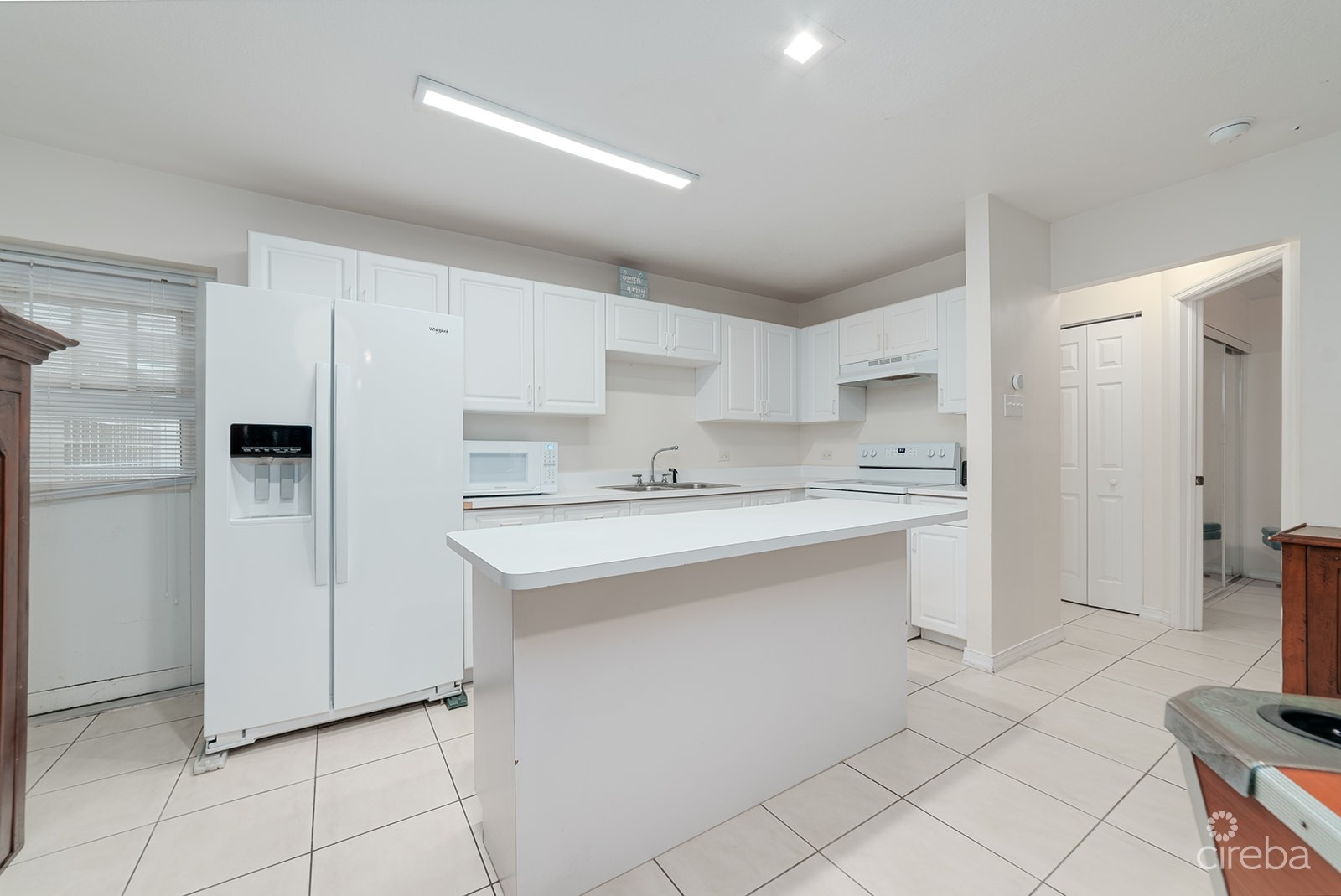 SMITH ROAD VILLAS #77: HIGH-DEMAND INVESTMENT PROPERTY IN GEORGE TOWN