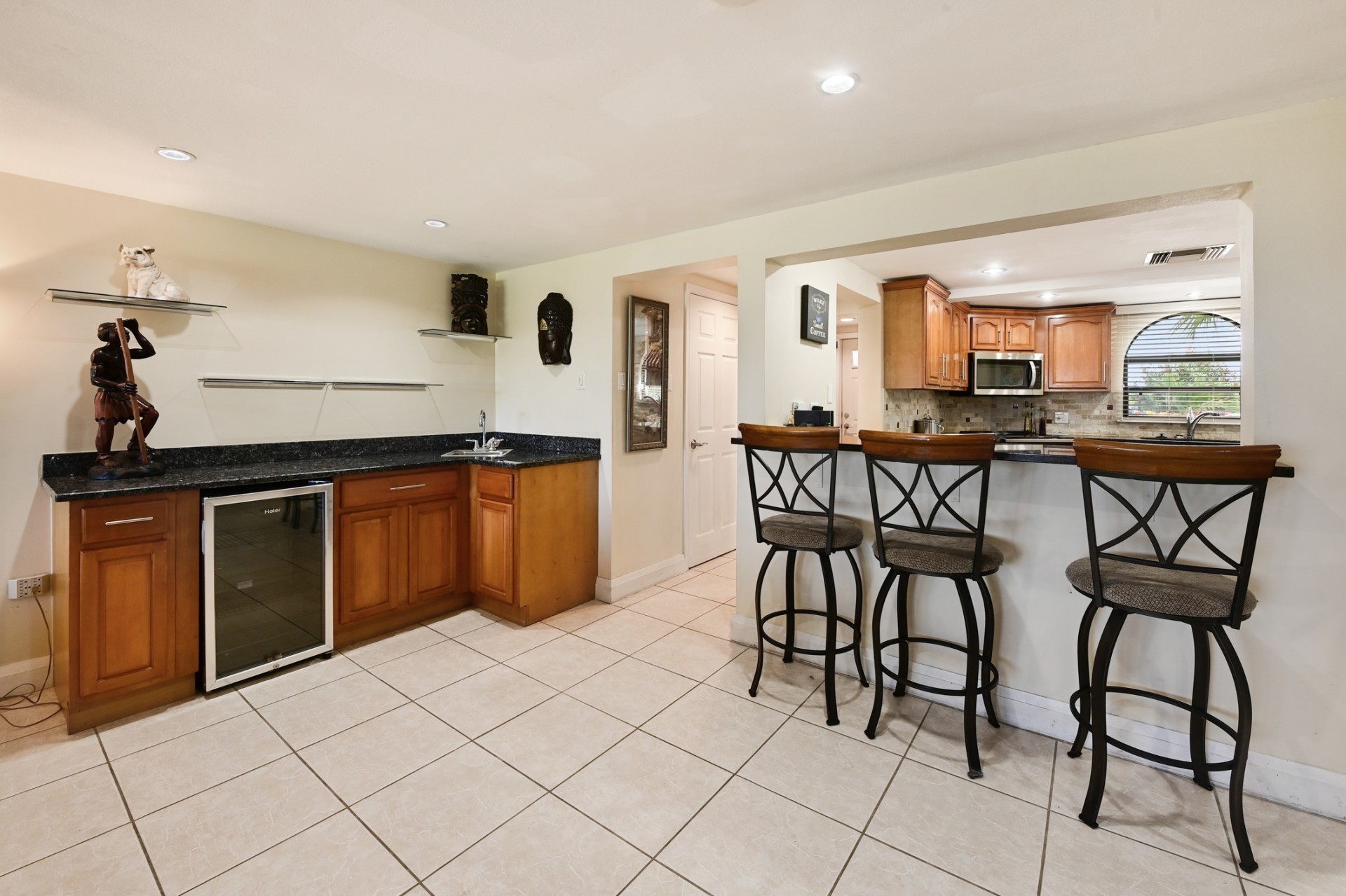 Lime Tree Bay - Smb Corridor 3 Bedroom