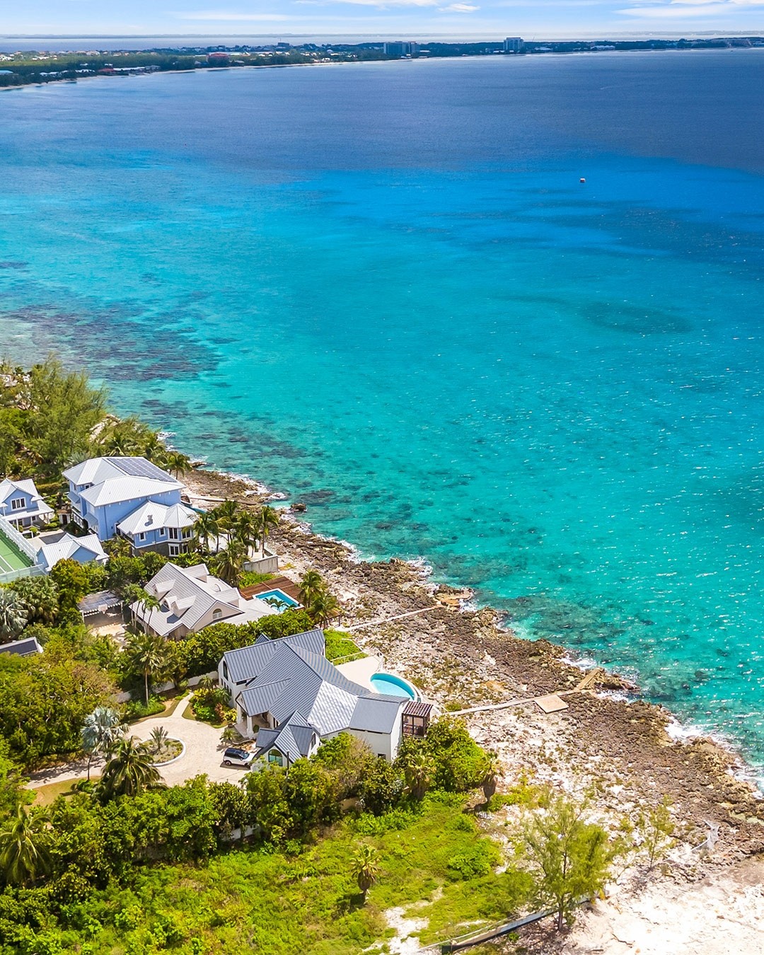 Nw Point Ocean Front  With Smb Views