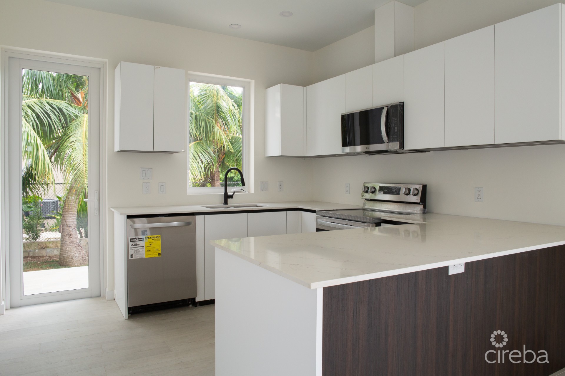 EUPHORIA UNIT #6 - END UNIT