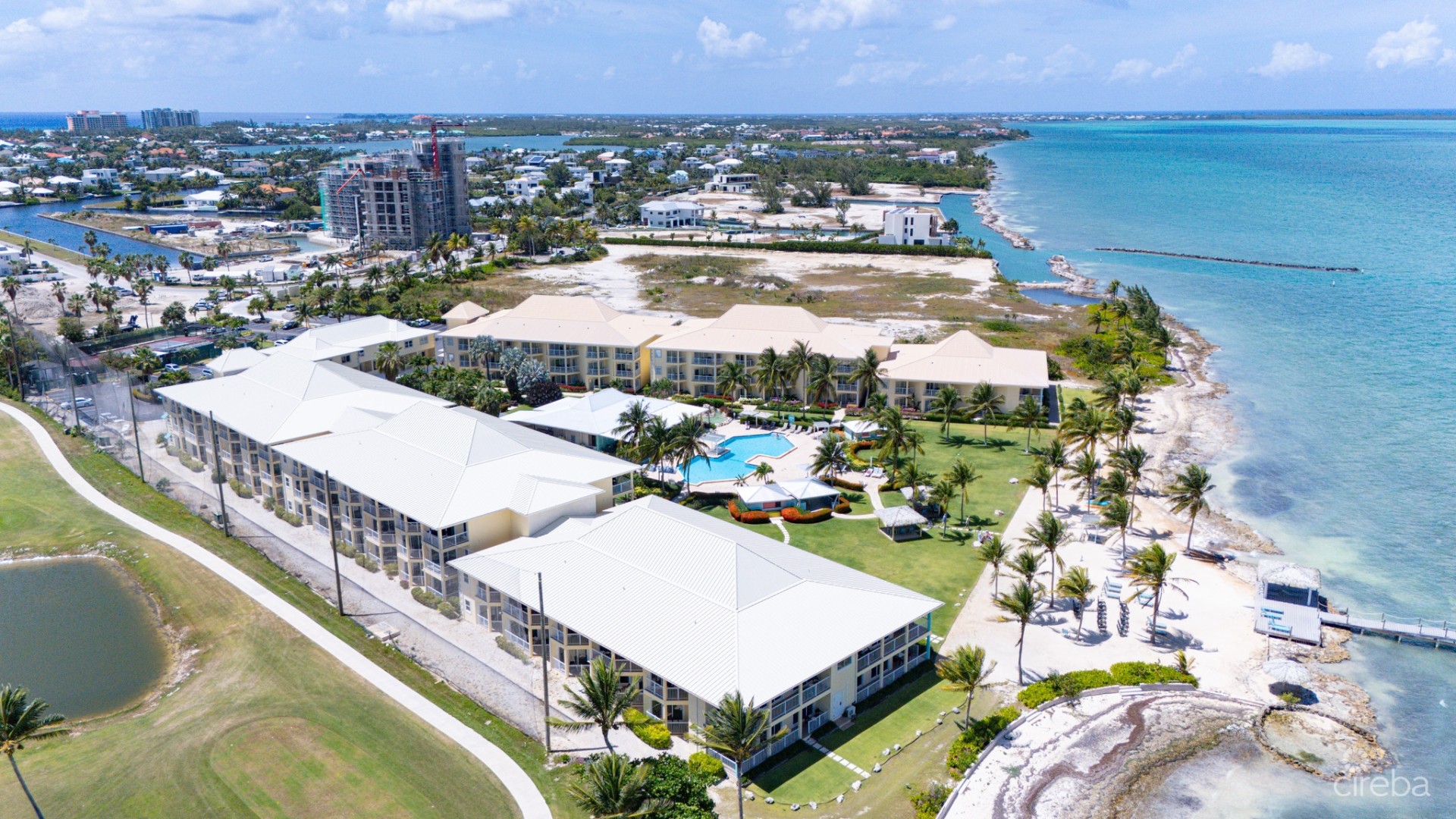 GRAND CAYMANIAN PENTHOUSE - CRYSTAL HARBOUR