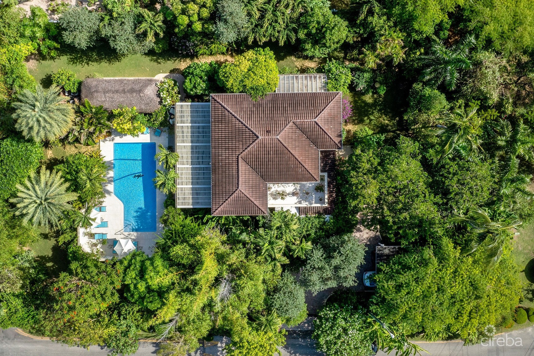 ANNE BONNY CRESCENT - CLASSIC COLONIAL WITH OUTDOOR ENTERTAINING