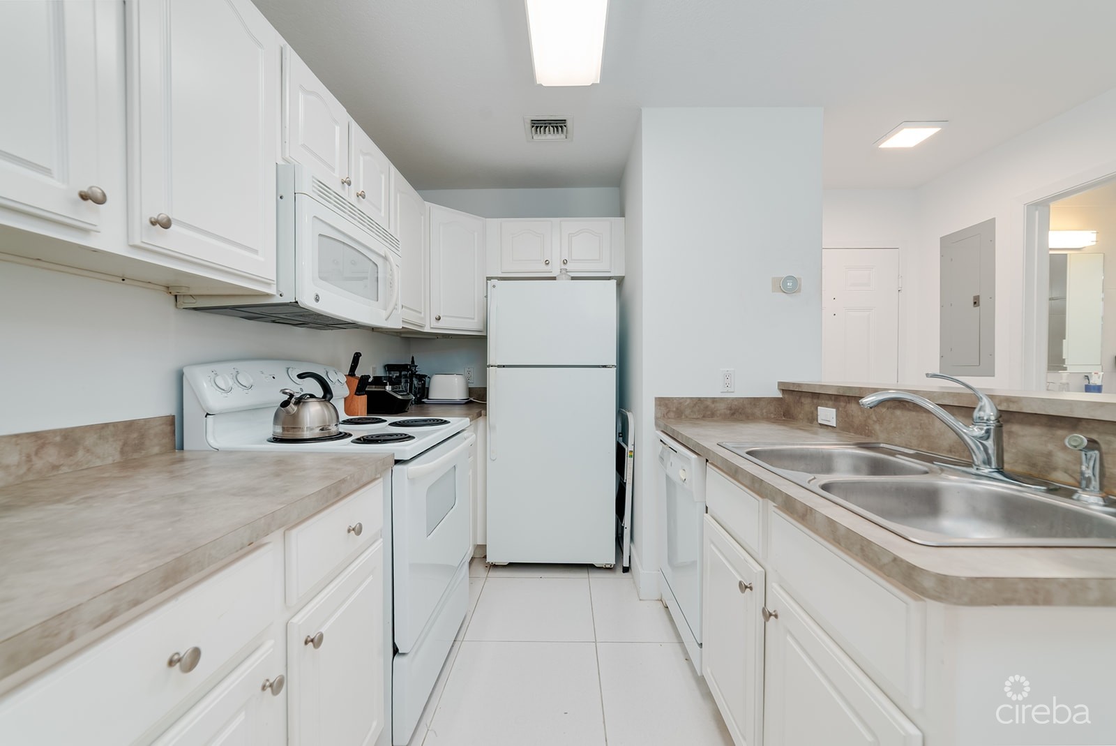 LAKESIDE #D127: PRIME ENTRY-LEVEL INVESTMENT NEAR CAMANA BAY