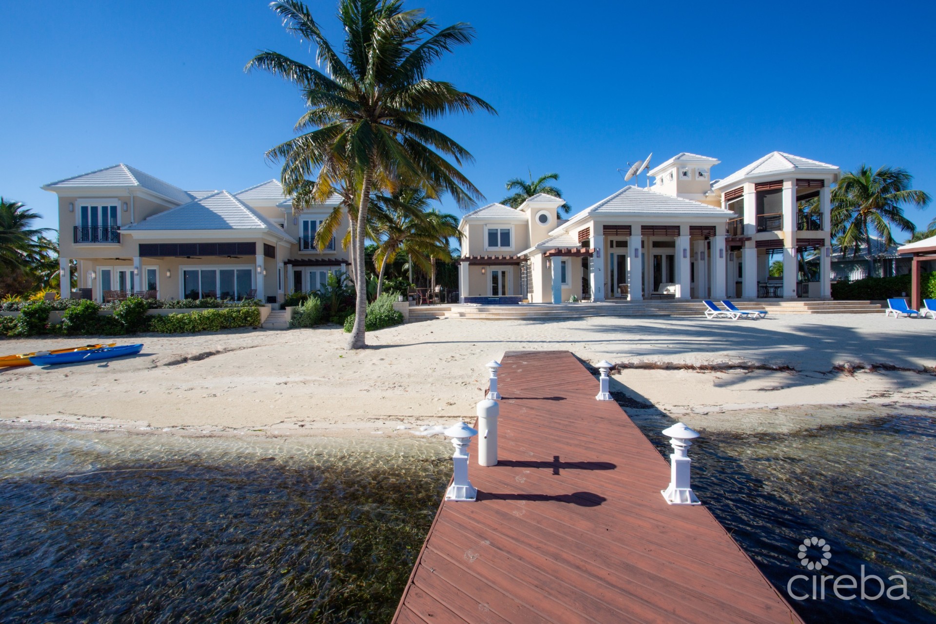 COMPOUND KAI ESTATE - TWO LUXURY HOMES