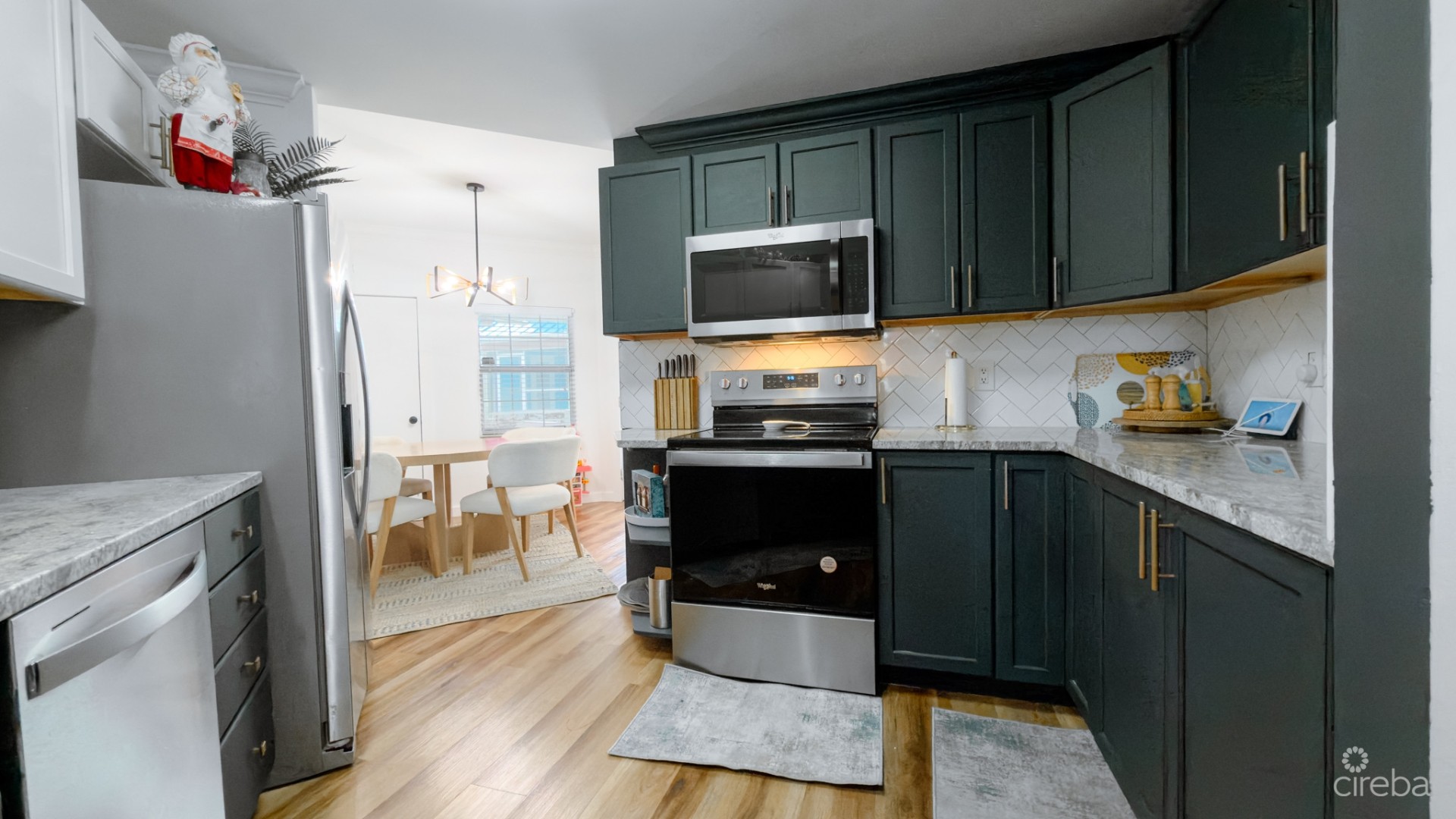 CAYMAN CROSSING 2 BED TOWNHOUSE