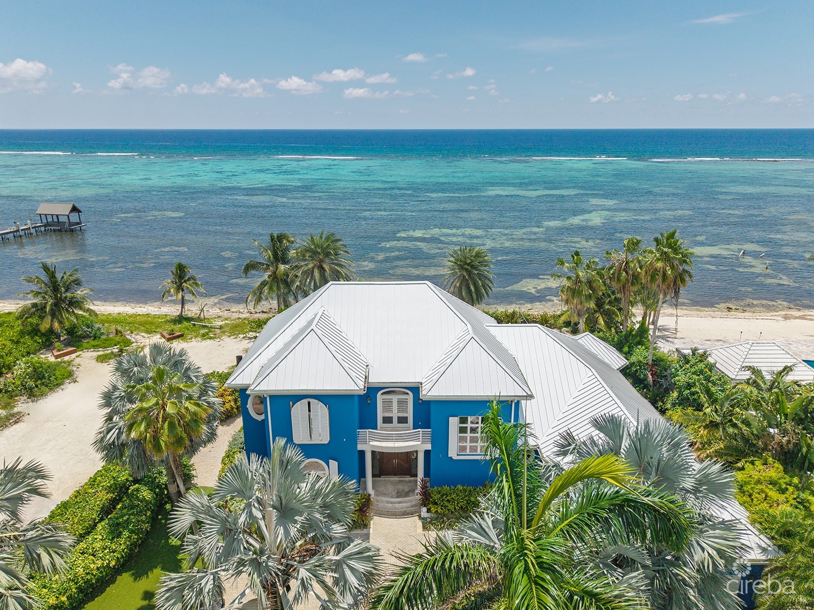 THE BLUE HOUSE - WATERFRONT HOME SOUTH SOUND ROAD