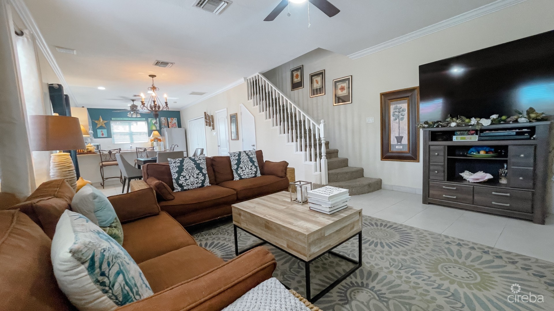 2 BED SOUTH SOUND TOWNHOME  GRAND PALMS