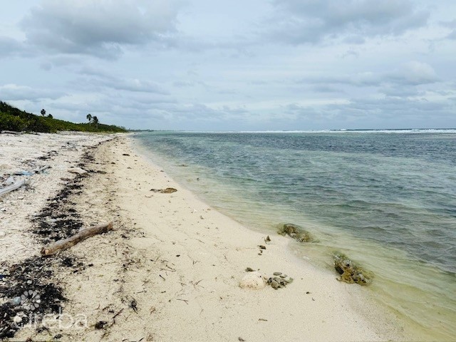 BEACHFRONT LAND LITTLE CAYMAN