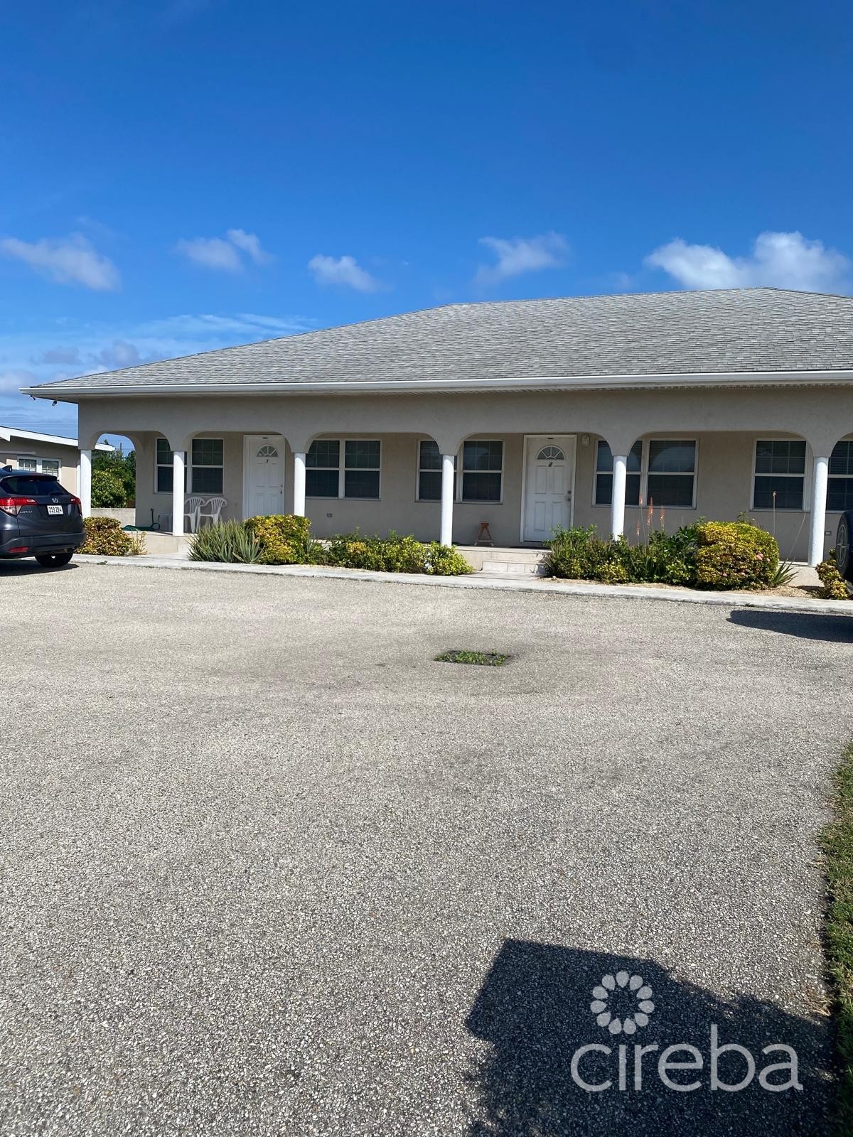 MONEY MAKING TRIPLEX IN WEST BAY