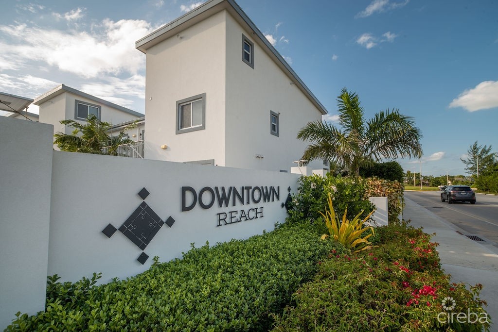 DOWNTOWN REACH 1 BED CONDO