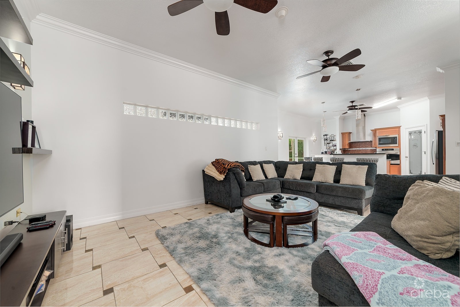 3 BED MIDWAY CLOSE FAMILY HOME