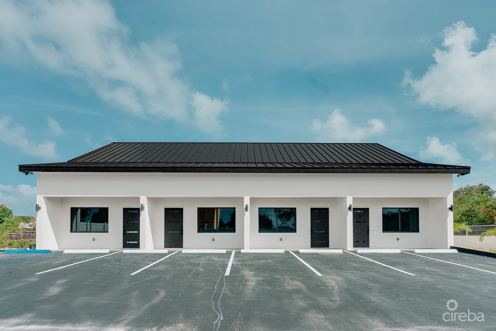 KINGSLEY TOWNHOMES 2 BED PLUS DEN UNIT 3.