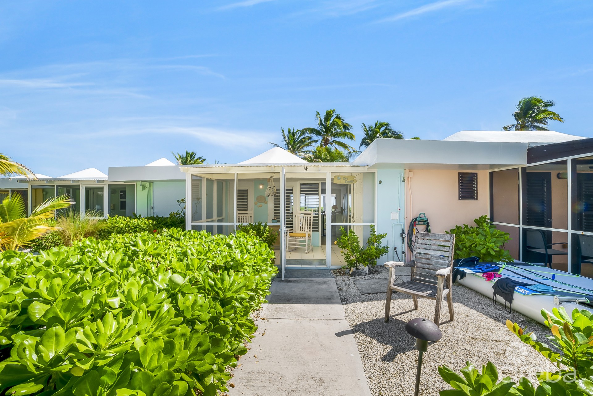 SEA LODGES OF CAYMAN KAI - PRIME ONE BEDROOM BEACHFRONT CONDO