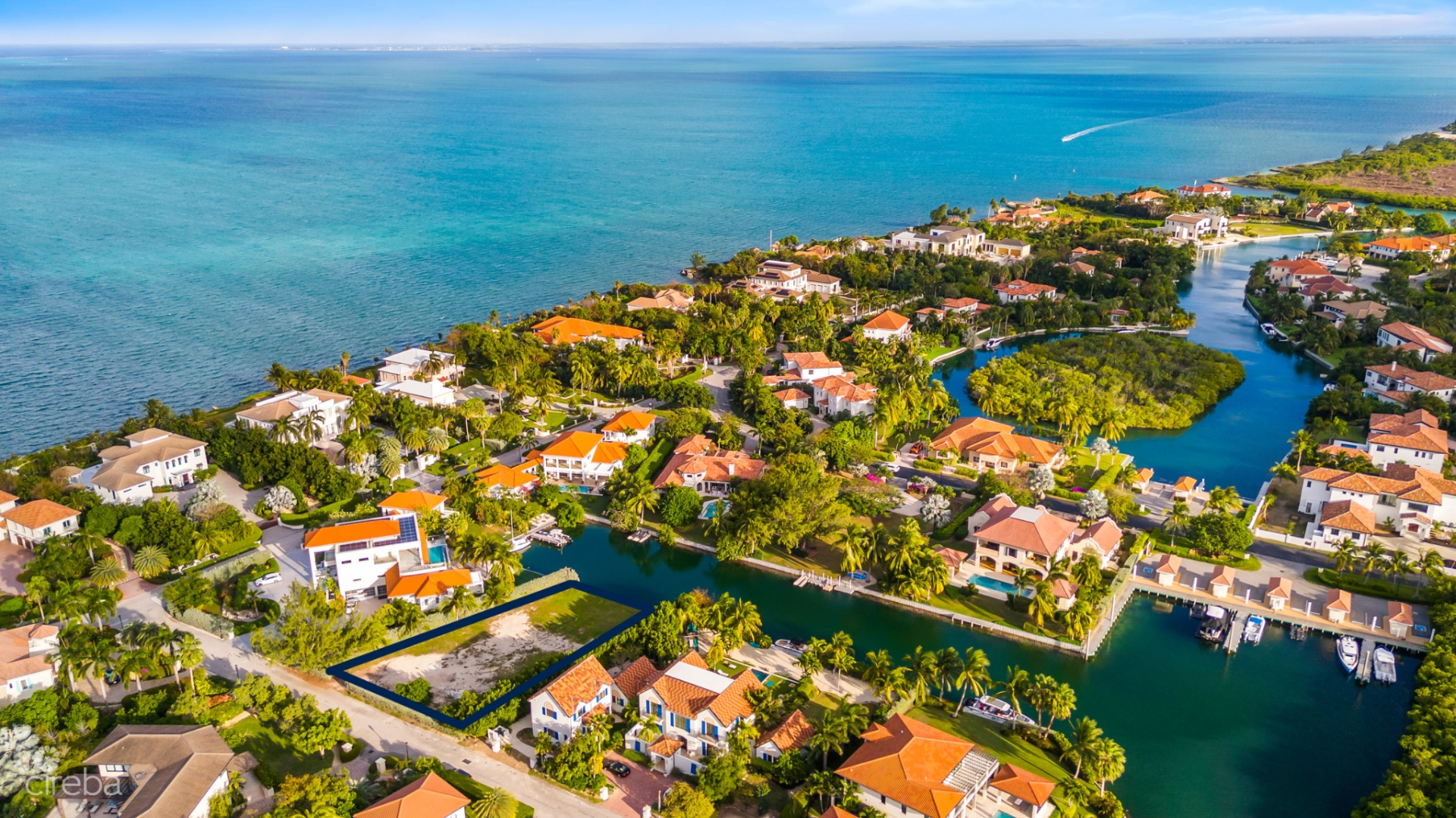 VISTA DEL MAR- EXECUTIVE  ESTATE CANAL LOT