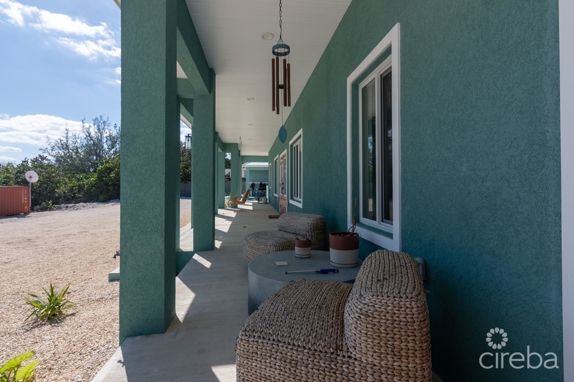 ROCK ROAD OCEAN FRONT HOME