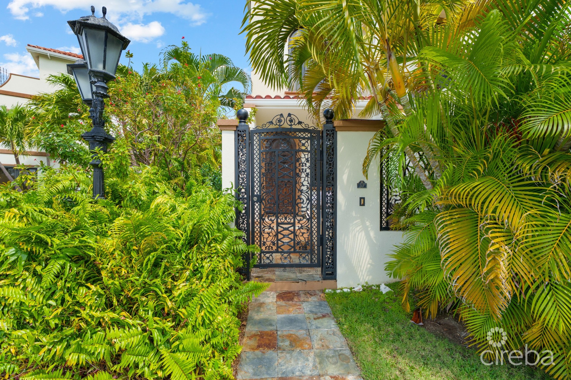 SAN SEBASTIAN -  ONE BEDROOM PHASE II