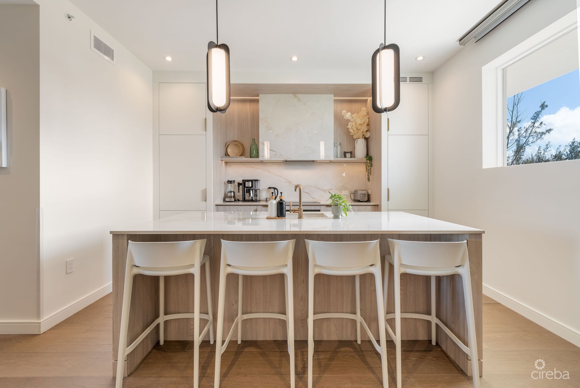 SOLACE AT THE GROVE TOO | SEVEN MILE CORRIDOR