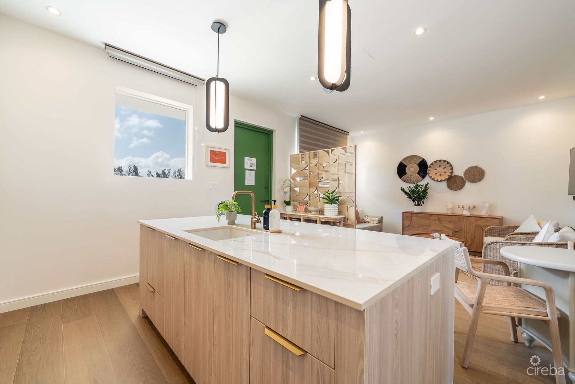 SOLACE AT THE GROVE TOO | SEVEN MILE CORRIDOR