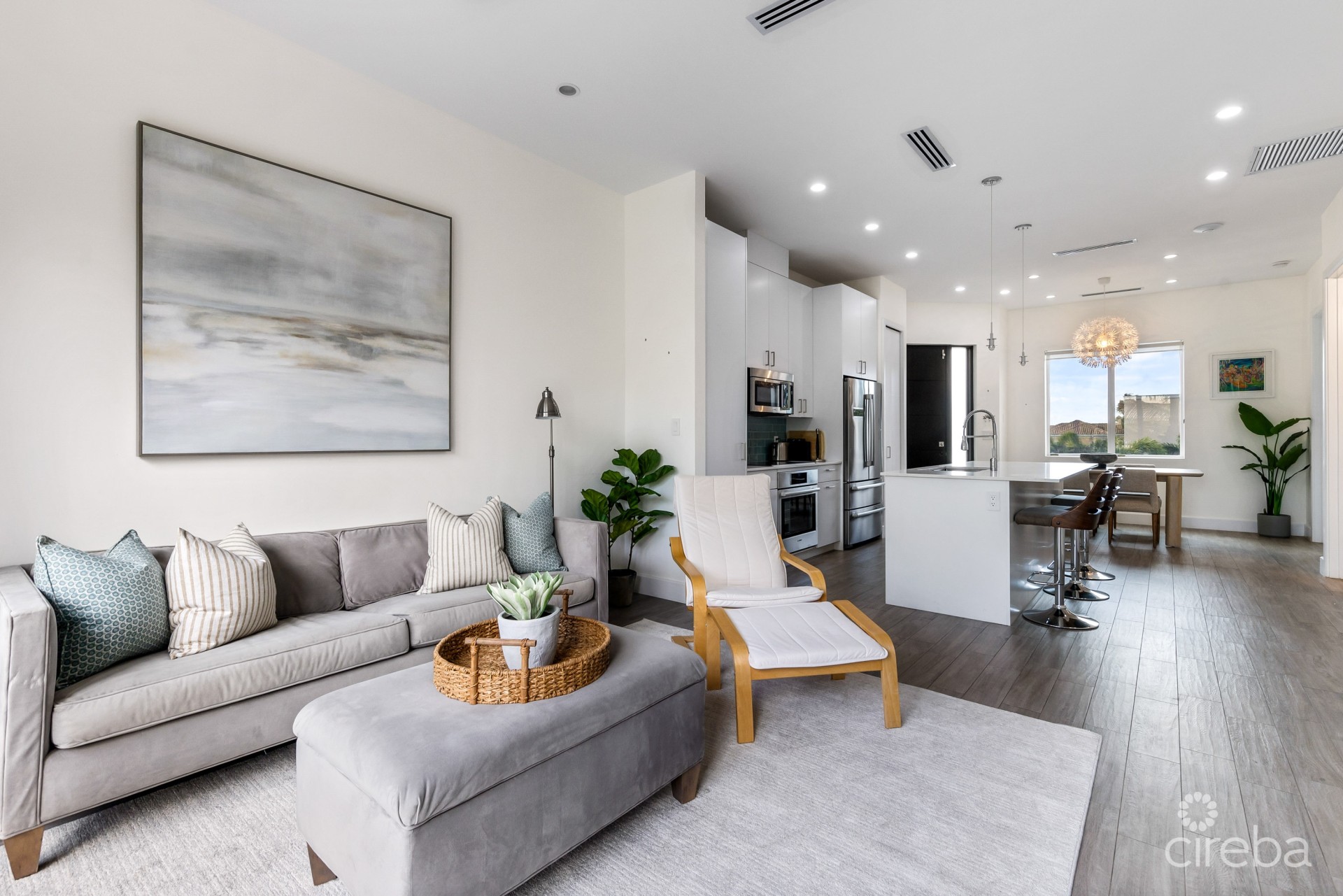 CYPRESS POINTE NORTH 207, CRYSTAL HARBOUR ONE BED CONDO