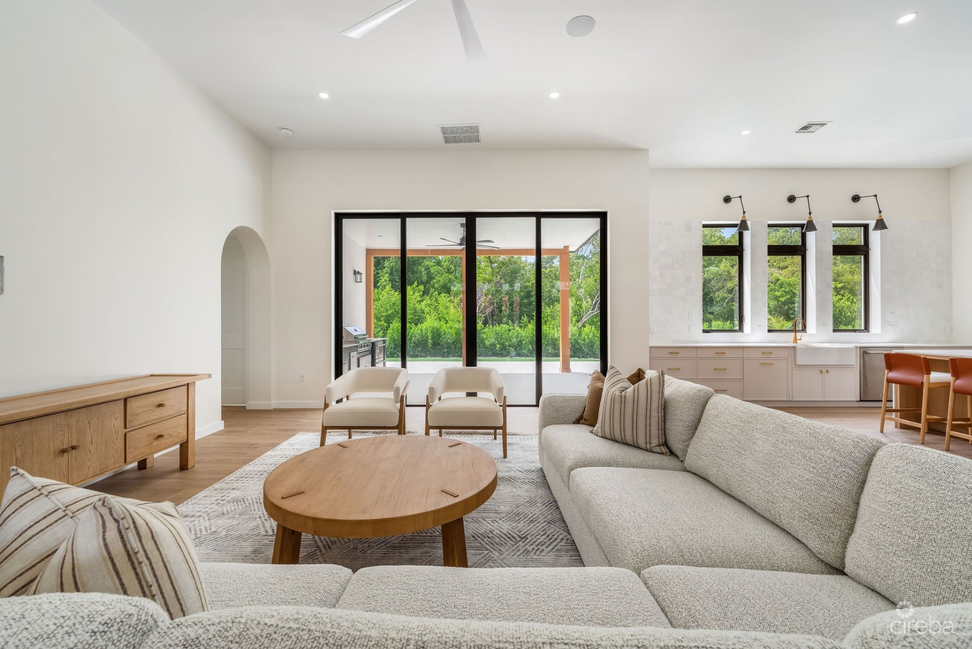 BEL AIR DR, SOUTH SOUND - CUSTOM NEW BUILD