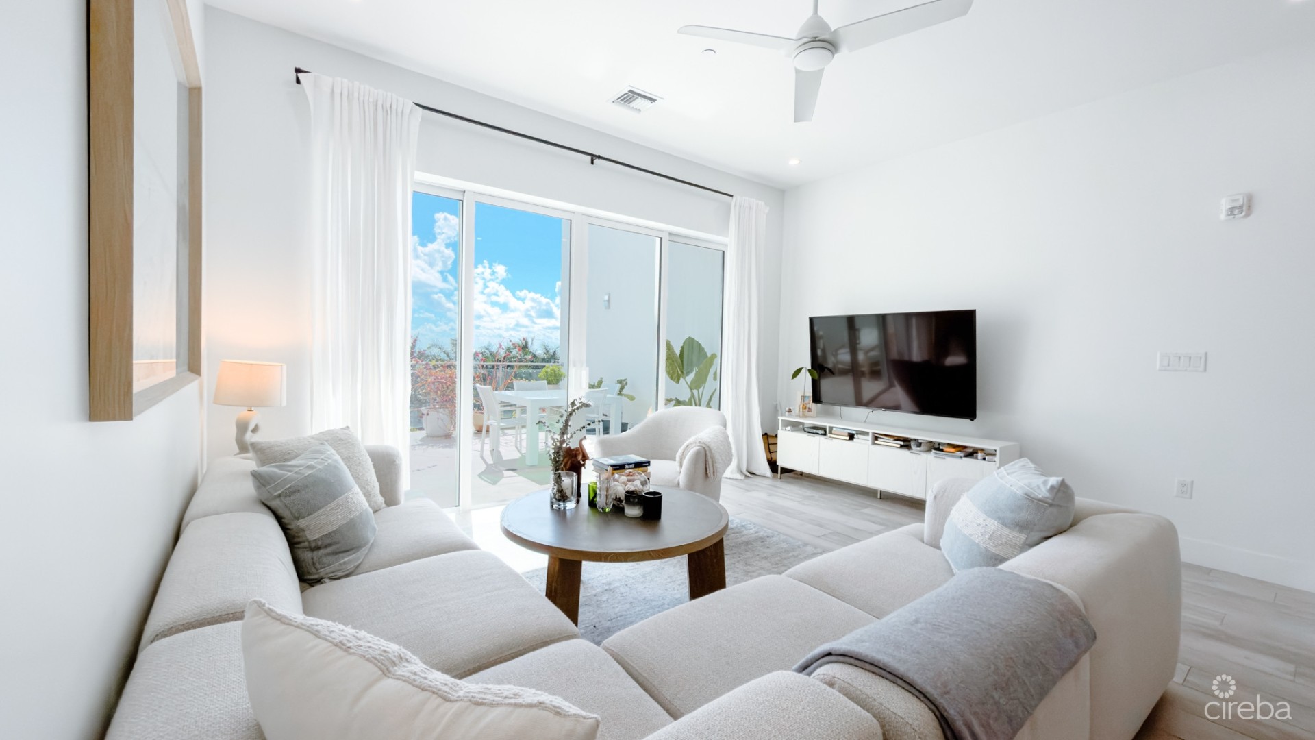 AURA #303 - OCEANFRONT 2 BED PLUS DEN TOWNHOUSE RESIDENCE