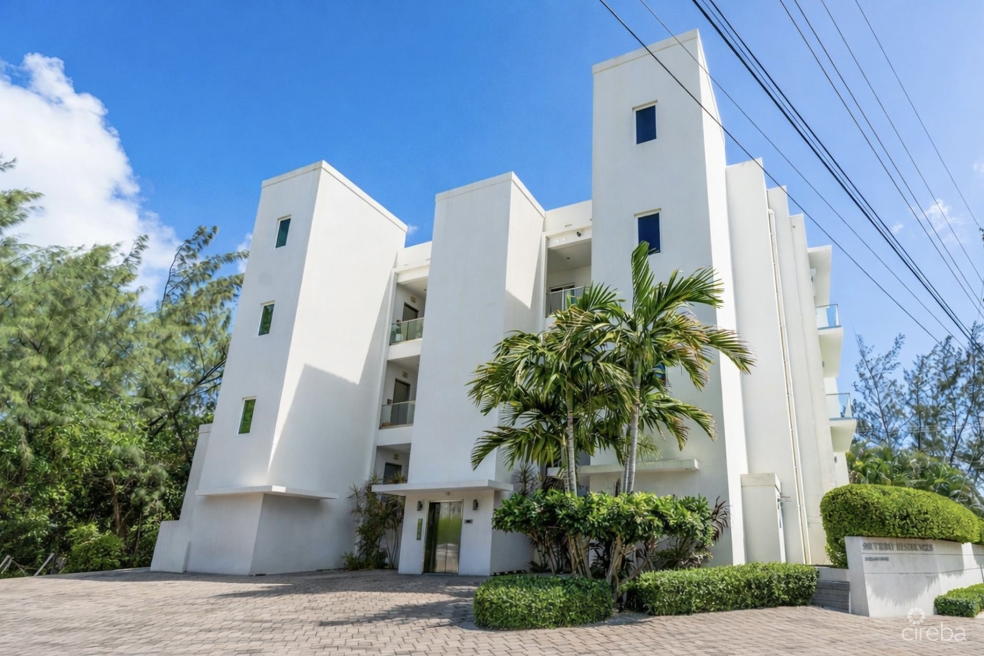 SOUTH BAY RESIDENCE IN SOUTH SOUND